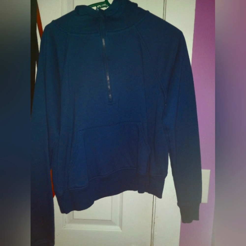 Half zip hoodie with finger holes